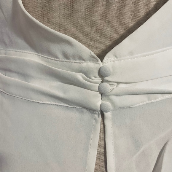 ❌DONATED❌White High Neck Belted Waist Detailed Top - Picture 7 of 9